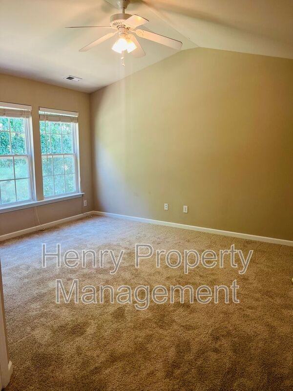200 Berlin Way - Photo 7 of 18