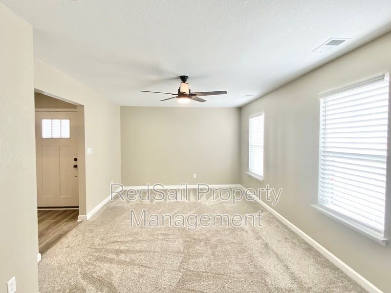 2000 Laycock Ln #102 - Photo 4 of 25