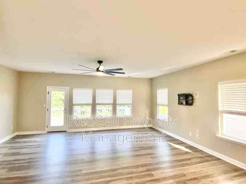 2000 Laycock Ln #102 - Photo 6 of 25