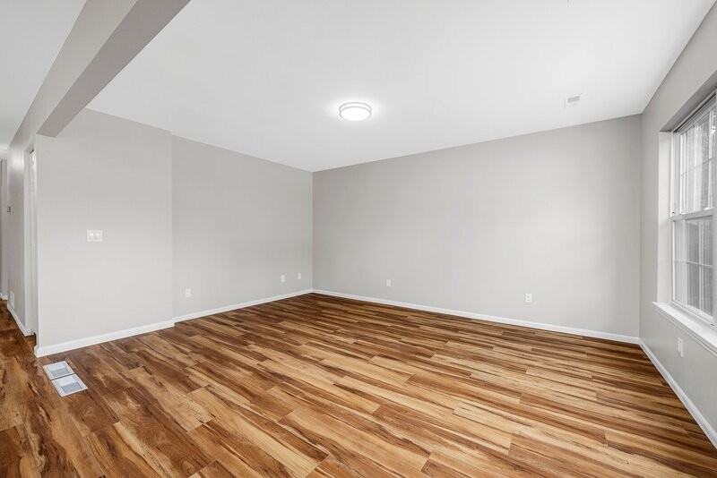 19 Fair Ct - Photo 2 of 10