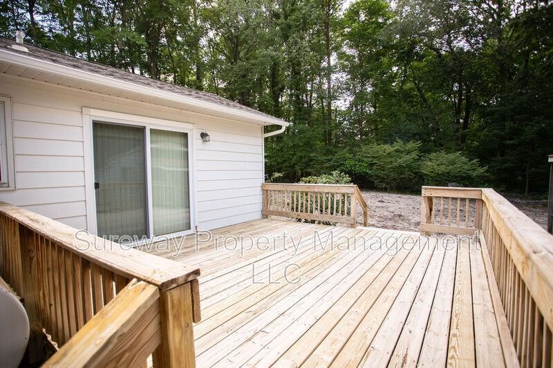 817 Mandas Trl - Photo 3 of 41