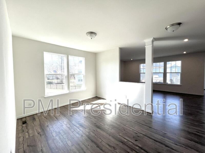 15606 Wolfboro Rd - Photo 6 of 20