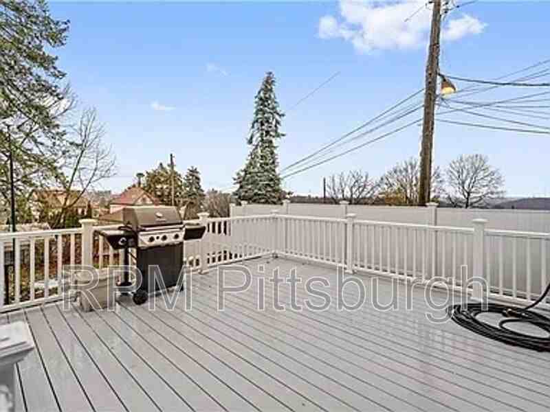 239 The Boulevard #2 - Photo 5 of 21