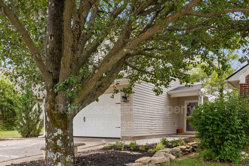 103 Timberwood Trce - Photo 2 of 23