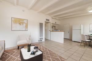 featured image of 4044 E Flower St