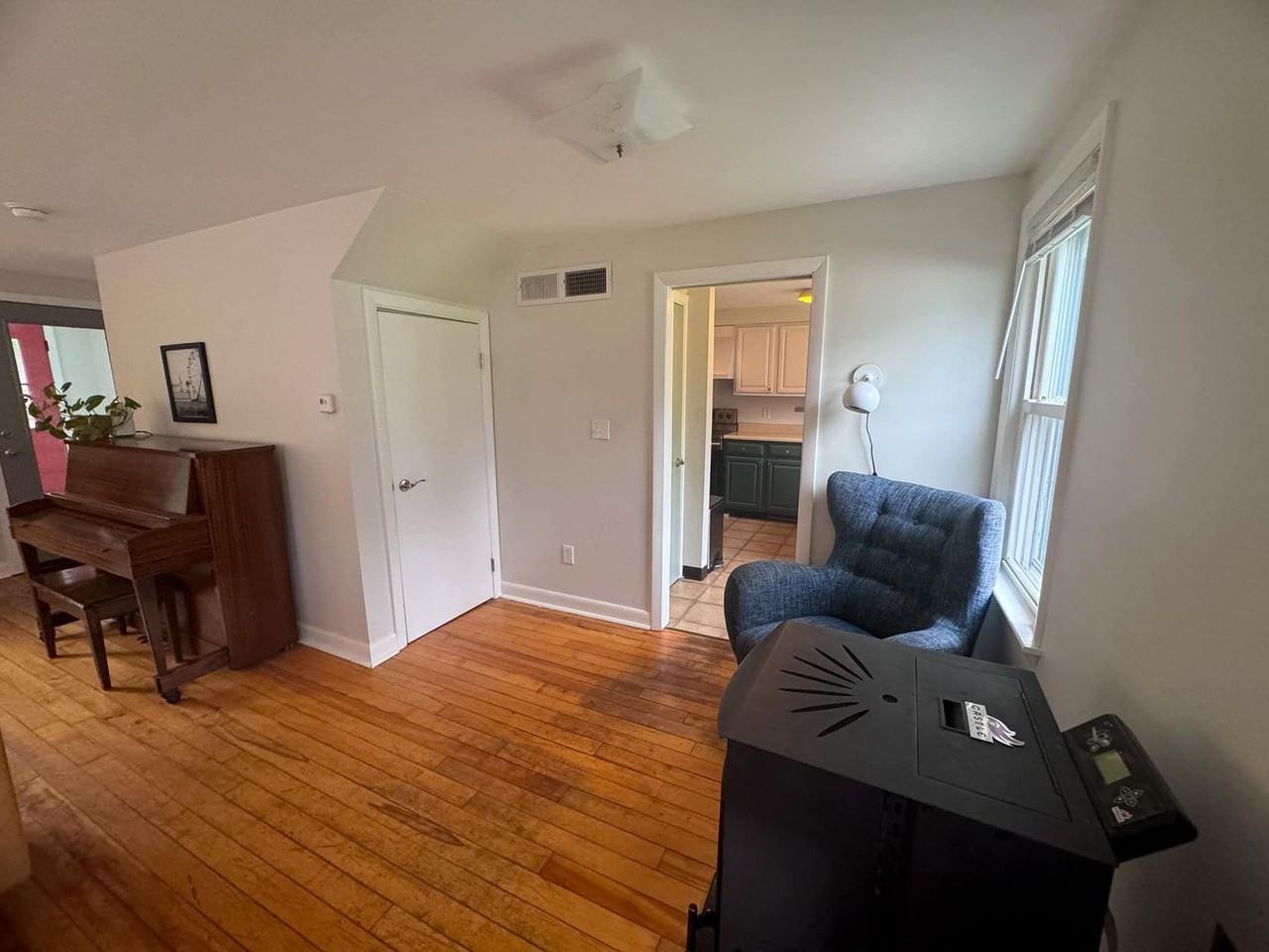 114 Columbia Ave - Photo 6 of 25