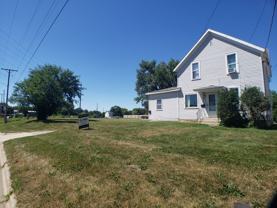 910 Rice Lake St #2 - Photo 1 of 1