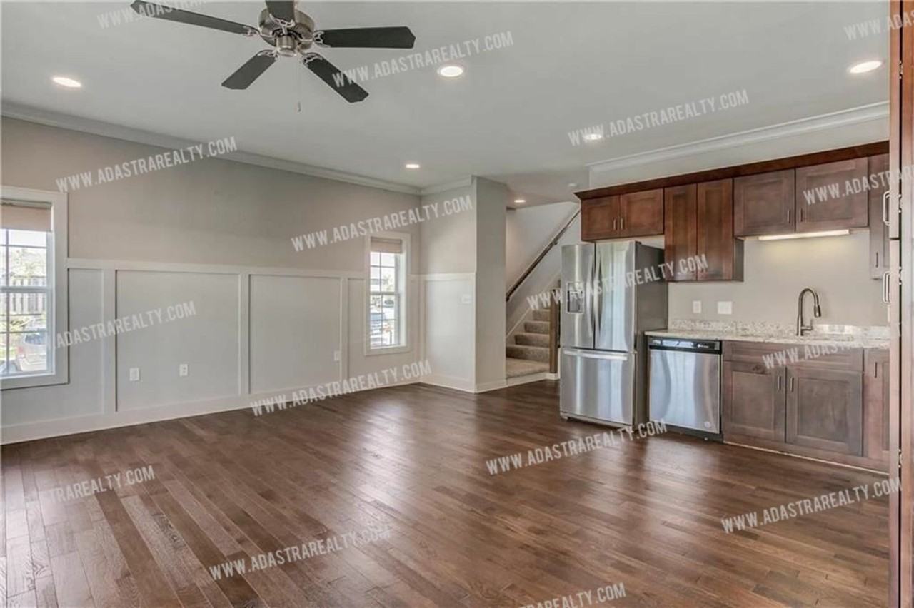15852 Valleyview Dr - Photo 4 of 26