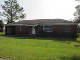 featured image of 609 S College St