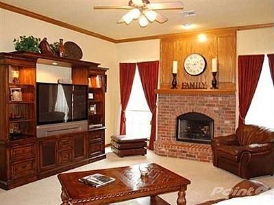 10625 Nw 40th Ter - Photo 3 of 8