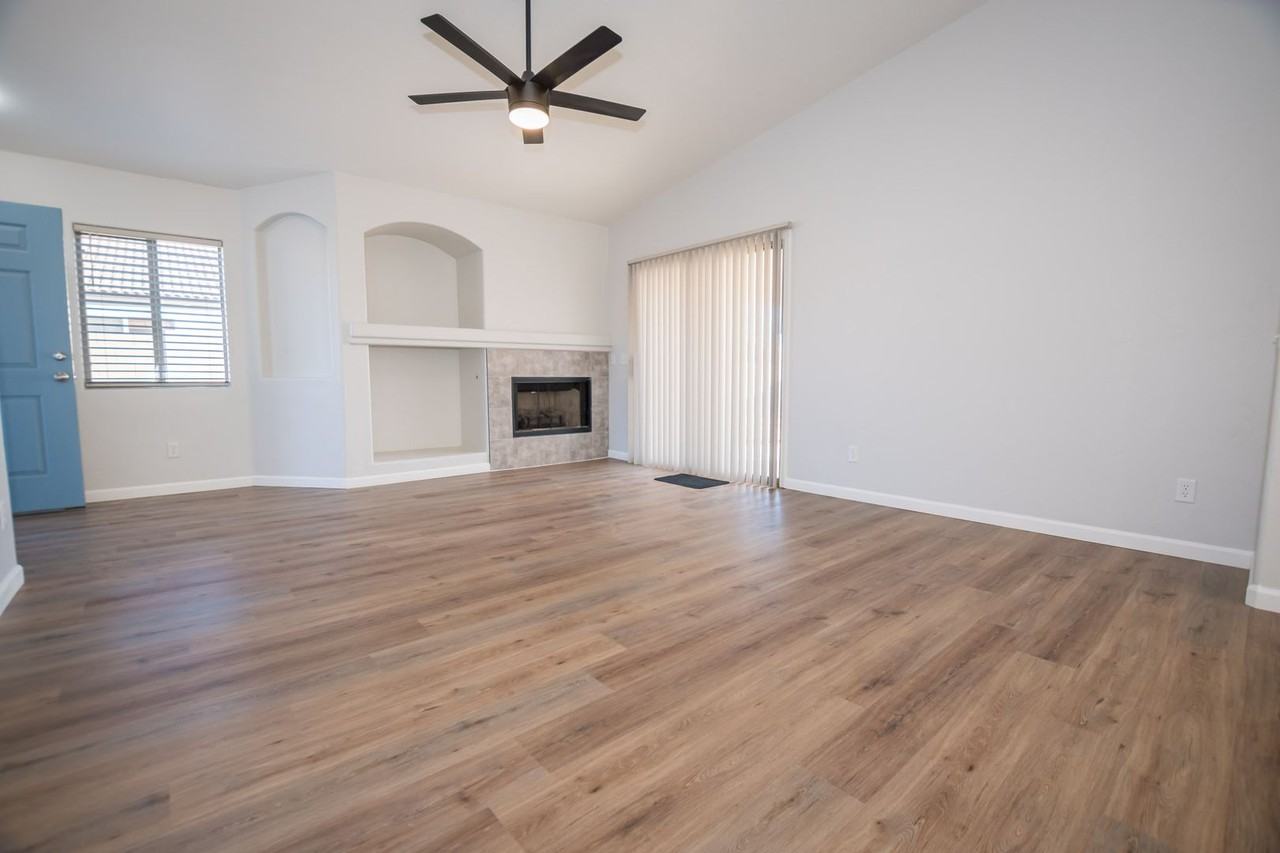 2337 Horizon Dr - Photo 3 of 42