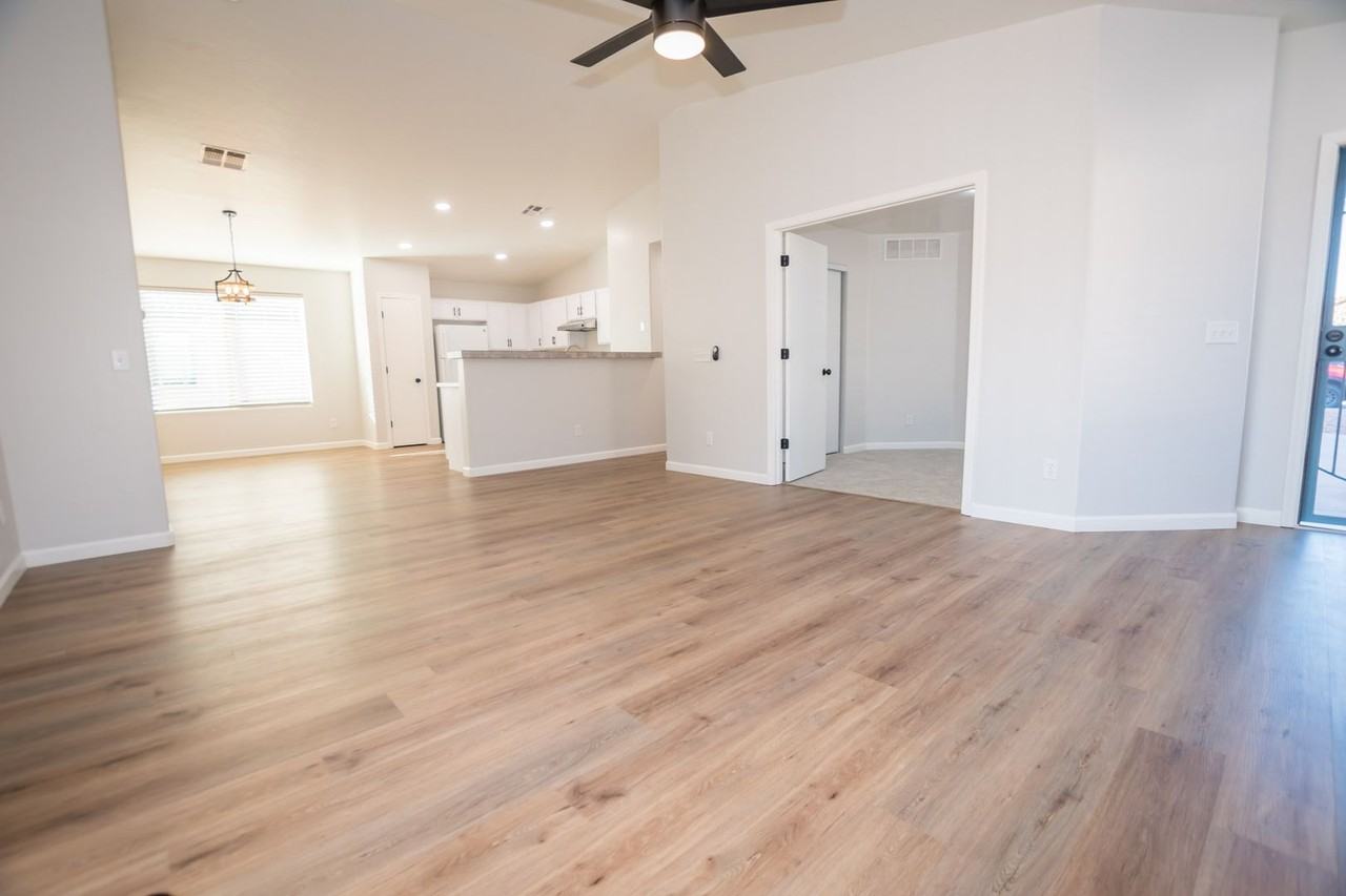 2337 Horizon Dr - Photo 5 of 42