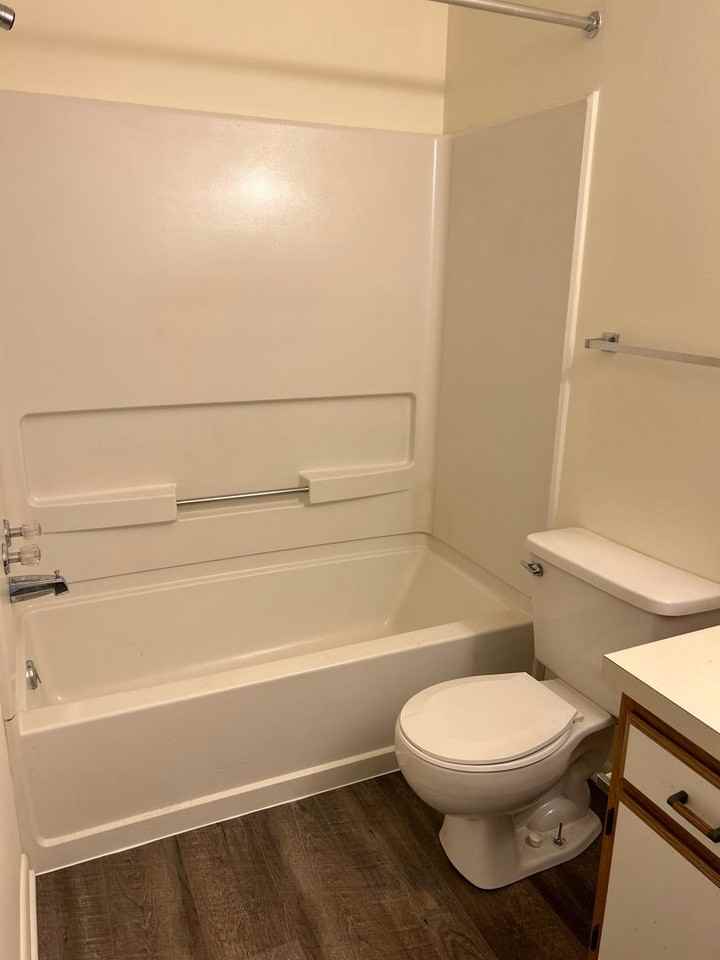 1675 Long Dr - Photo 7 of 11