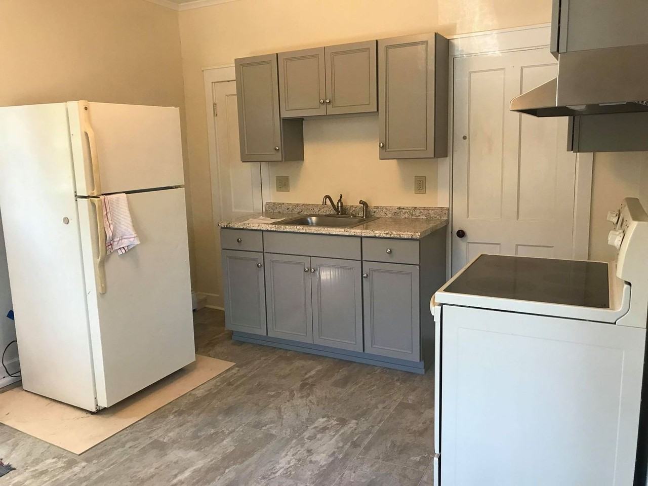 Thing - Photo 3 of 8