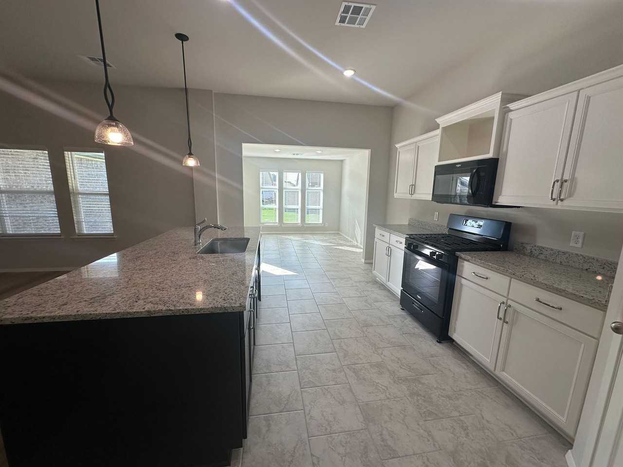 13143 South 72nd East Avenue - Photo 6 of 29