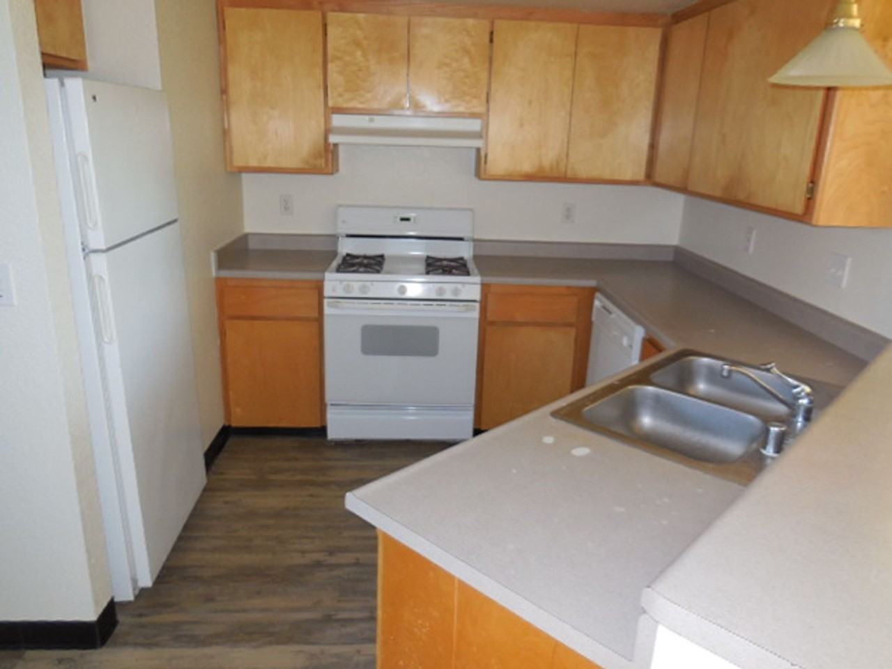 1420 Serrano Place - Photo 2 of 10