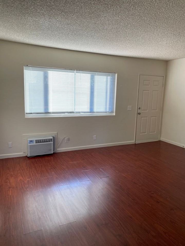 1575 Olive Ave #06 - Photo 5 of 16