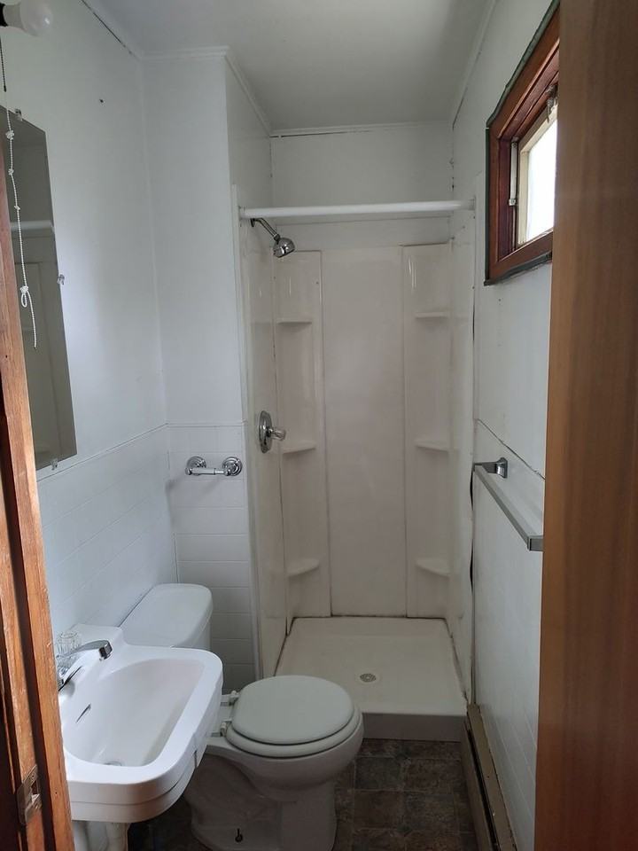 Little Pines 605 E. Cedar St. - Photo 2 of 4