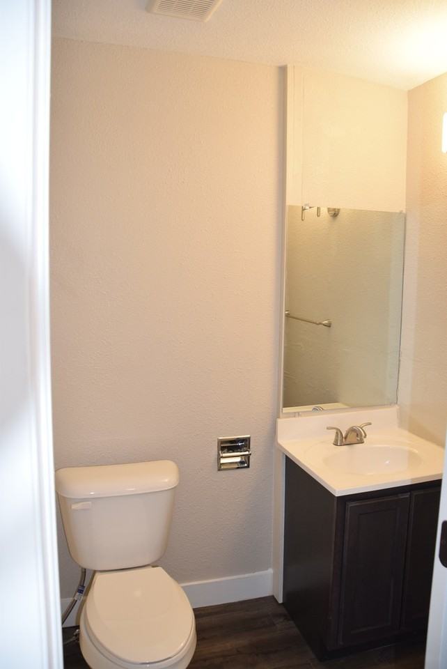 3012 N Downing St - Photo 4 of 7