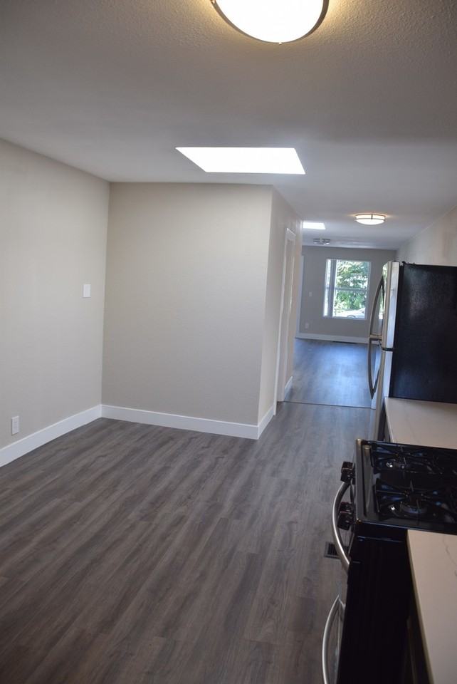 3012 N Downing St - Photo 6 of 7