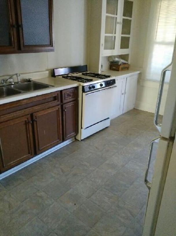 1633 Sale Ave - Photo 2 of 12