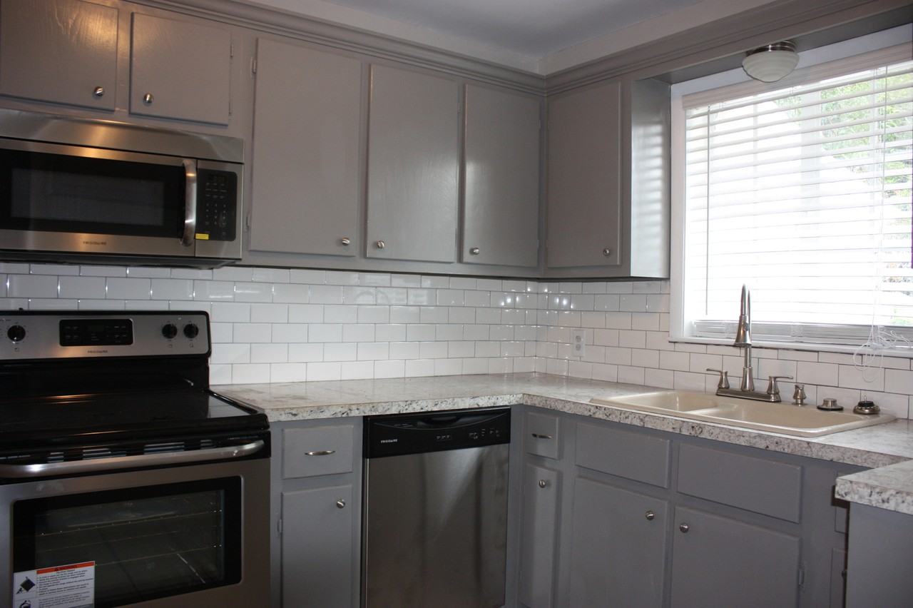 1132 E 36th St - Photo 5 of 12