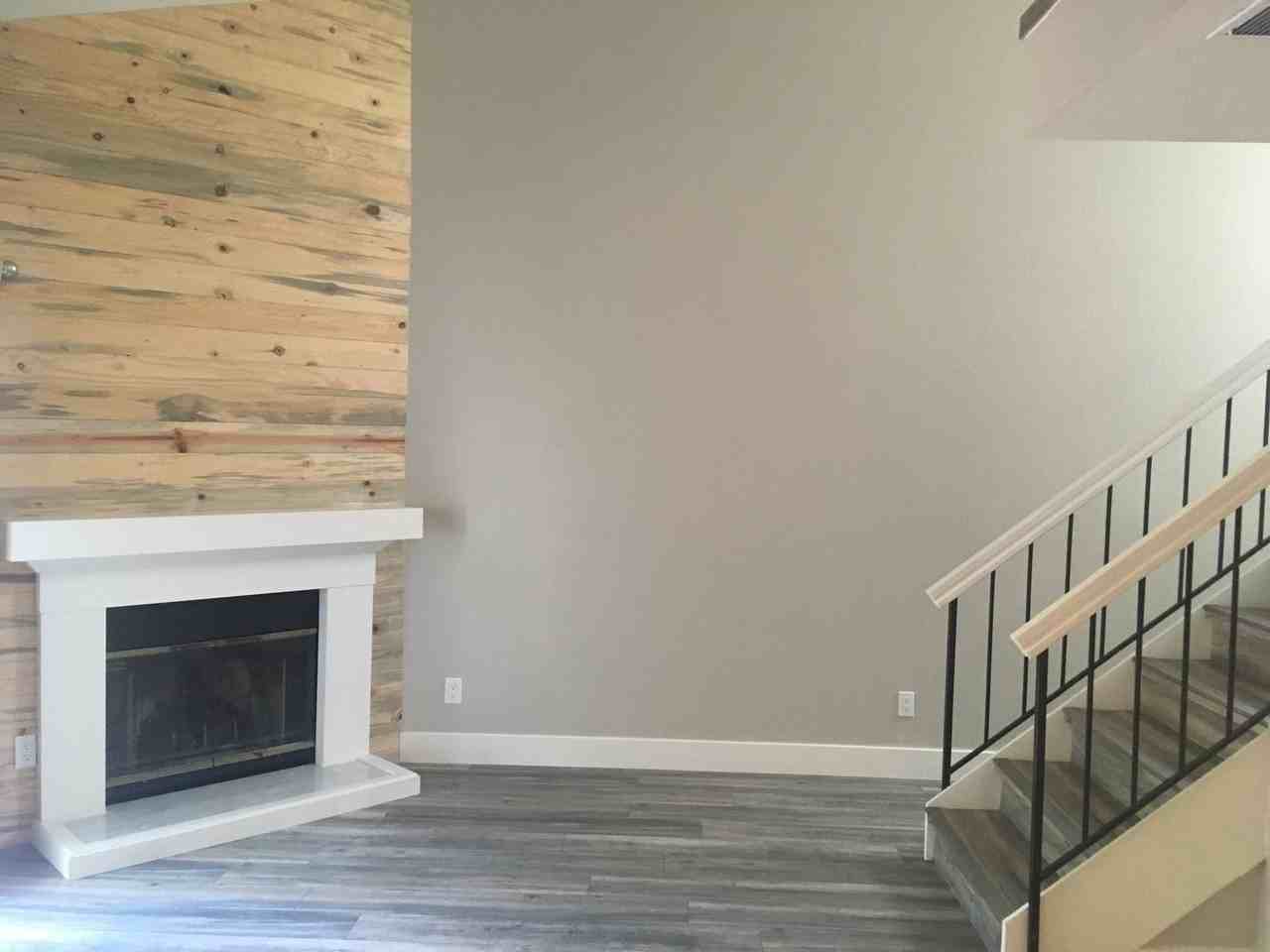 1675 Vernon St #34 - Photo 4 of 10