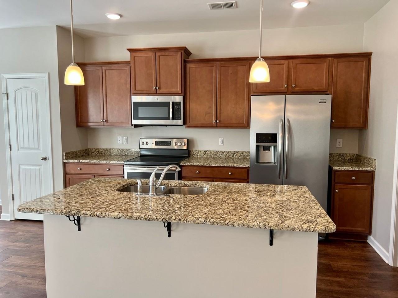 920 Brigade Loop - Photo 4 of 22