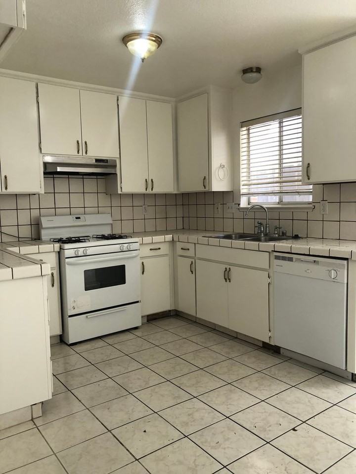 2111 Joynichole Dr - Photo 5 of 23