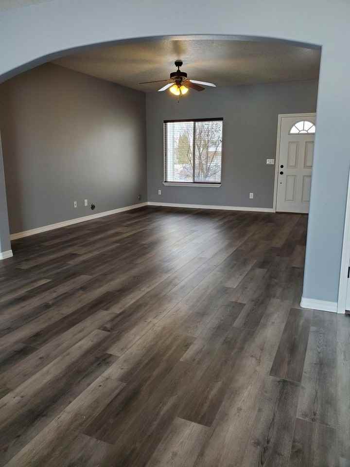 4615 W Princetown Ln - Photo 2 of 24