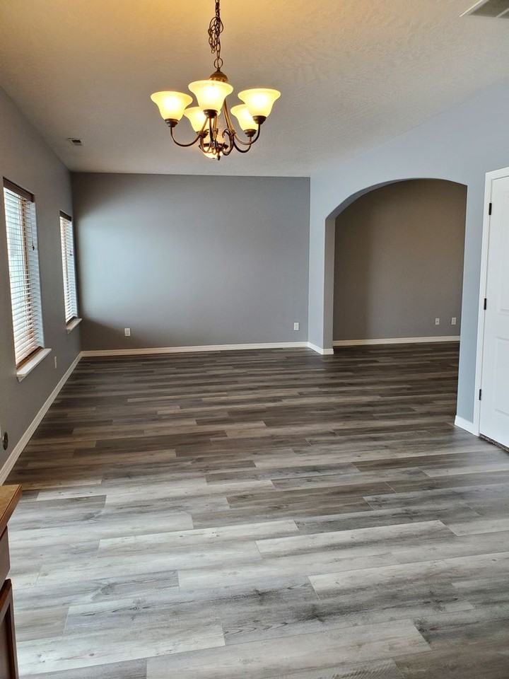 4615 W Princetown Ln - Photo 4 of 24