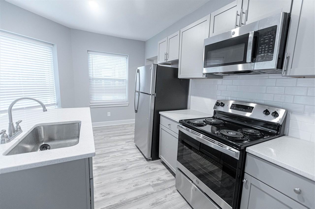 3511 Forest Ave, Unit 306 - Photo 2 of 10