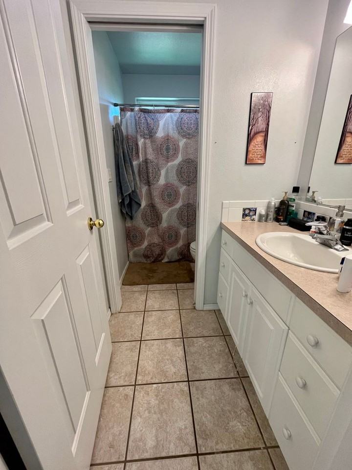 2383 Nw Victoria Ct - Photo 3 of 24
