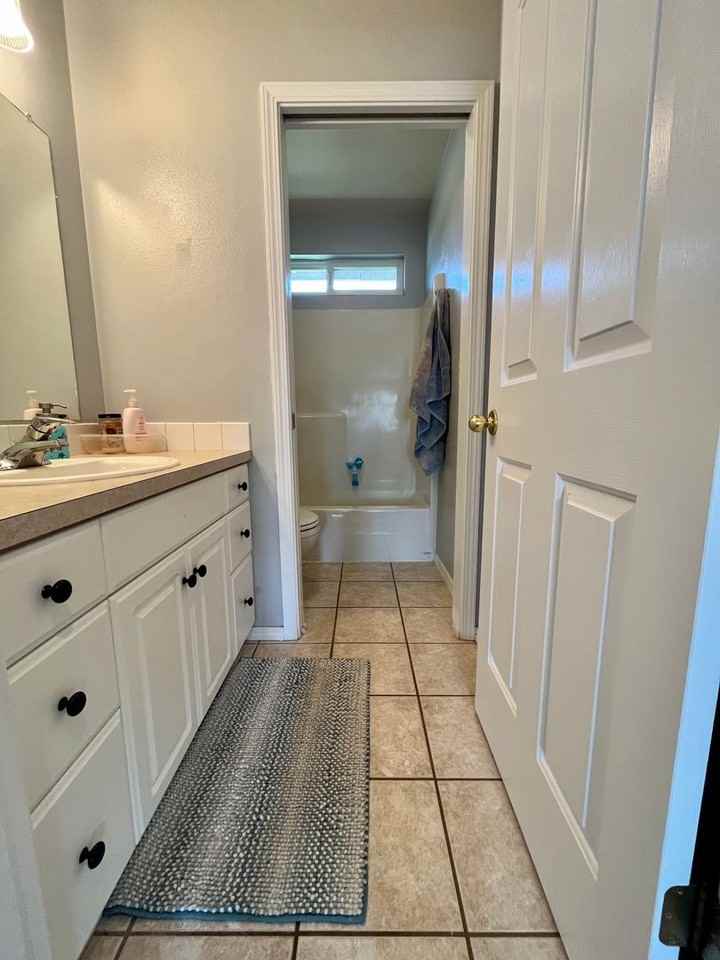 2383 Nw Victoria Ct - Photo 4 of 24