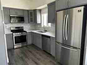 1147-1149 1/2 Tamarind Ave (RR) - Photo 1 of 1