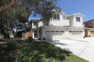 featured image of 565 S Ridgemark Dr