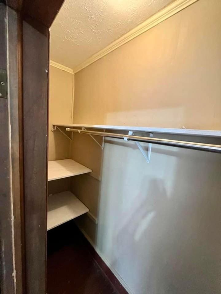 203 S Washington St - Photo 4 of 10