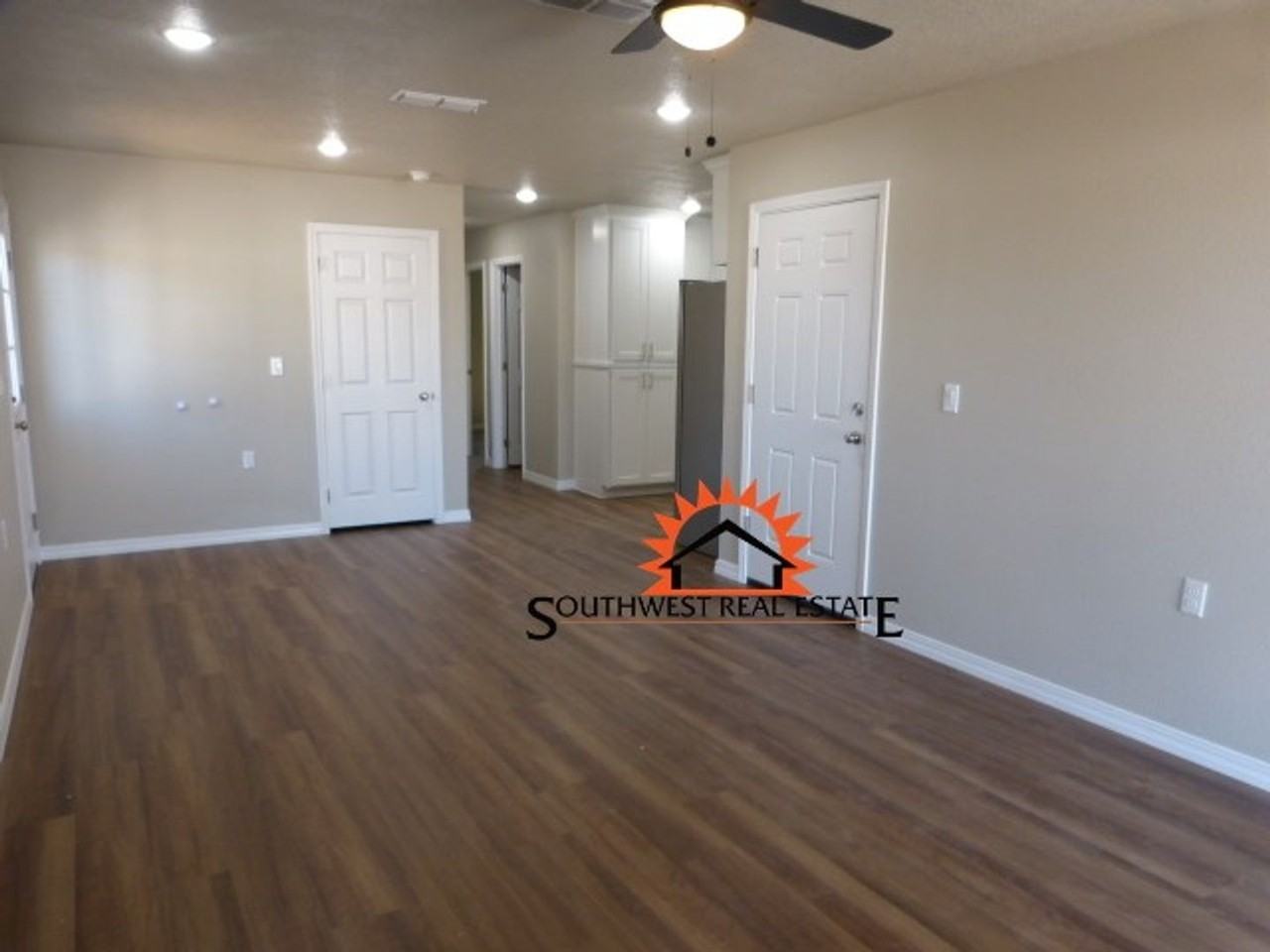 2733 Aldrich - Photo 2 of 11