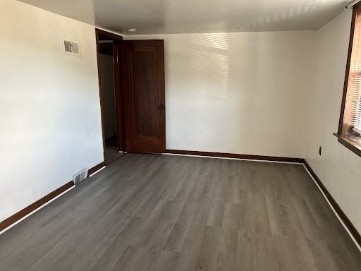 160 10th St - Photo 5 of 13