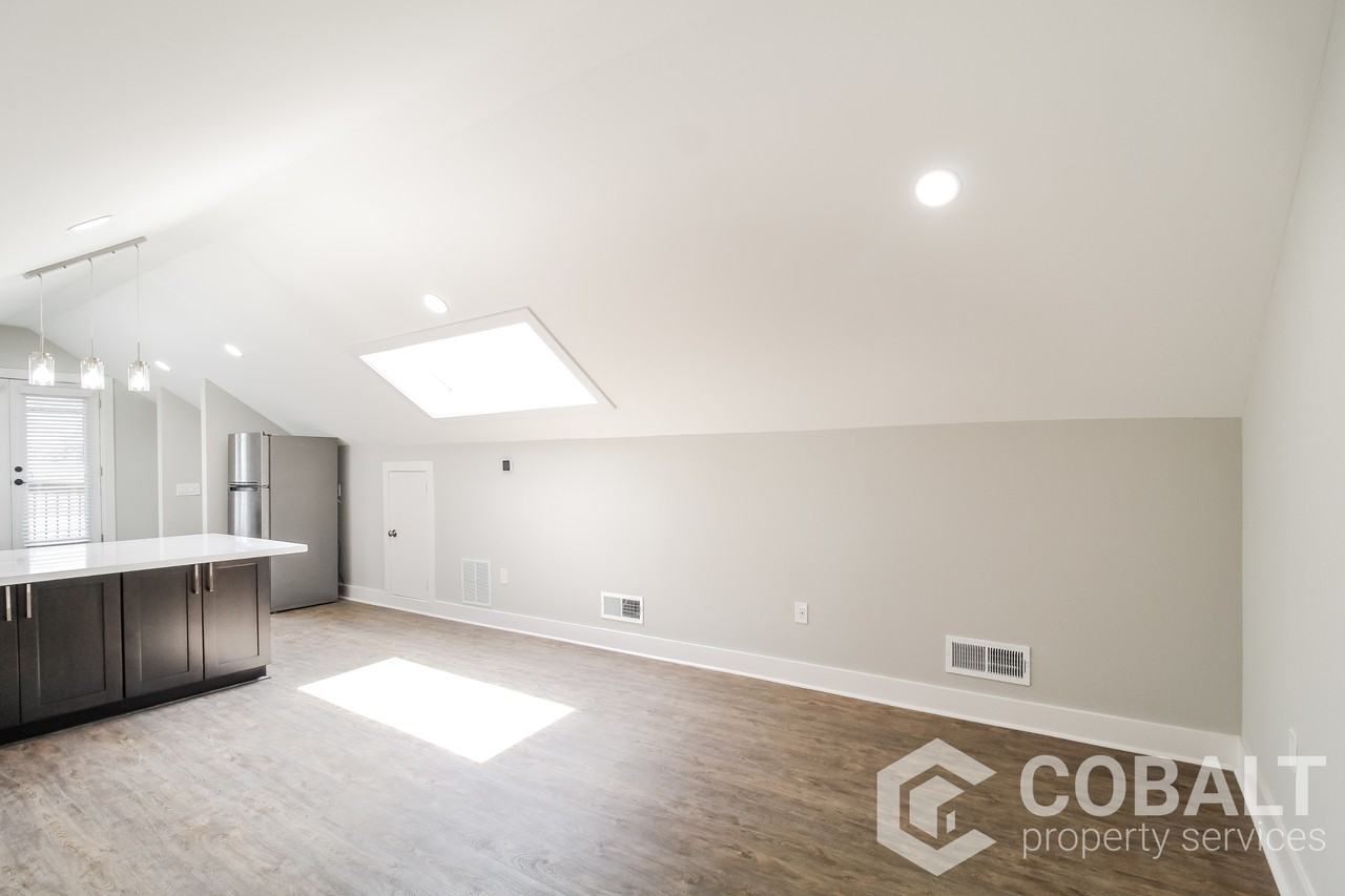 631 Seminole Ave Ne #B - Photo 6 of 31