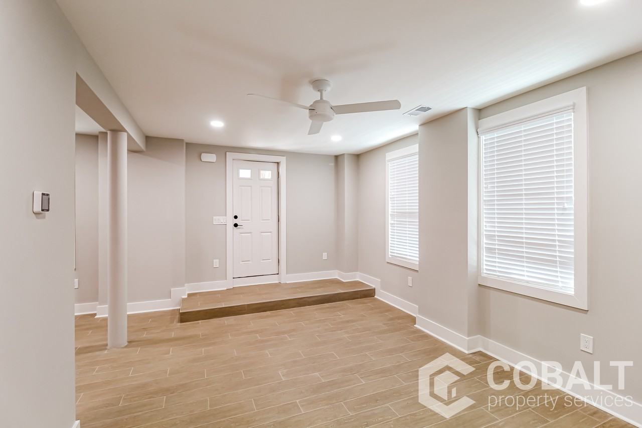 631 Seminole Ave Ne #C - Photo 3 of 25