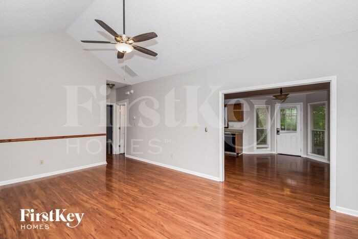 32 Sharon Pl - Photo 3 of 15