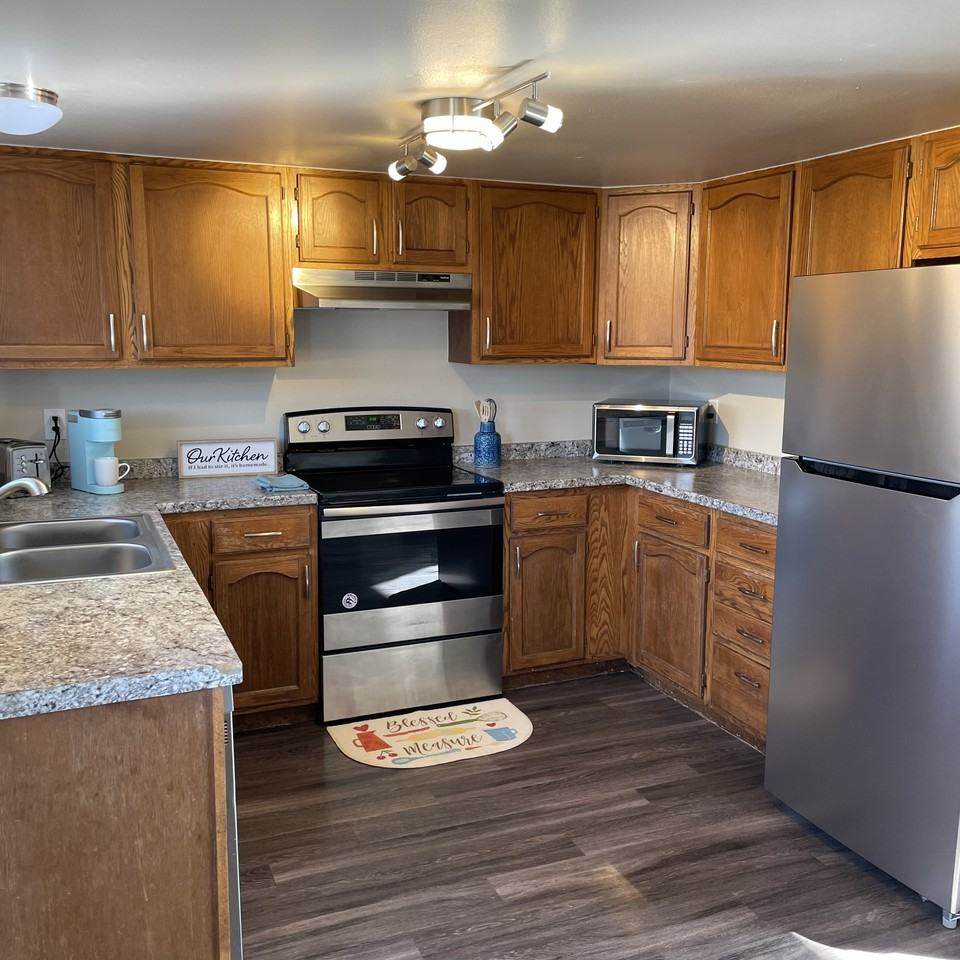 540 Forest Edge Cir #A - Photo 5 of 10