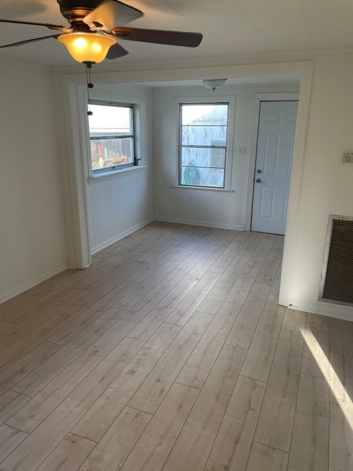 805 West Dr #NA - Photo 5 of 21