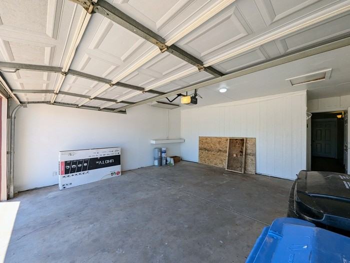 6902 W Wilshire Dr - Photo 3 of 50