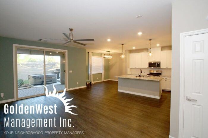 6539 Smithville Ave - Photo 3 of 24