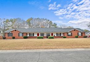 featured image of 1501 Normandy Ln