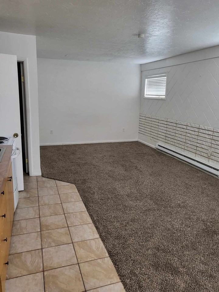 Evergreen Lofts, LLC - Photo 2 of 7