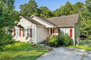 2306 N Oak Ridge Blvd - Photo 1 of 1