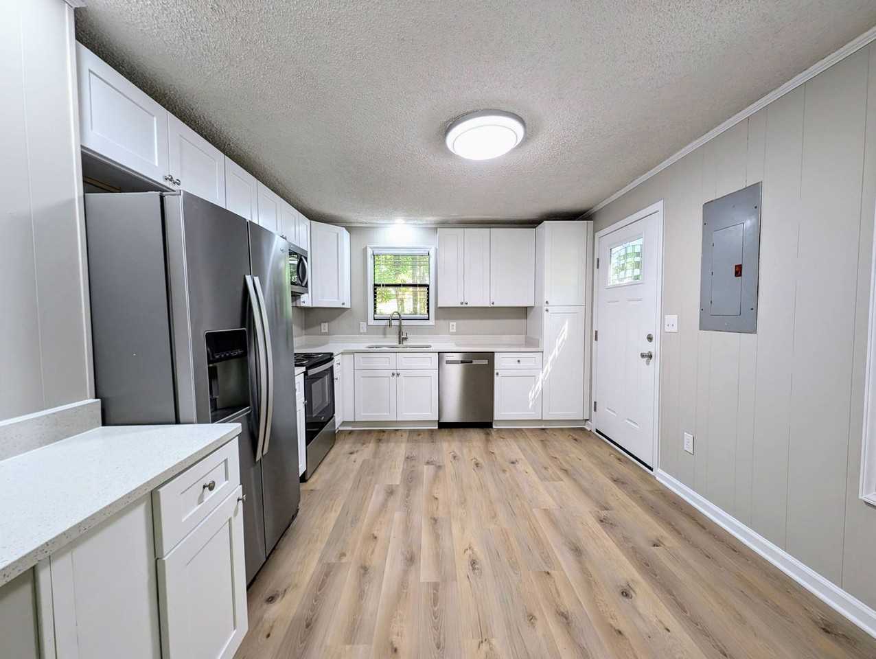 190 Forsythia Court - Photo 3 of 15